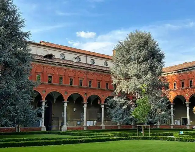 米兰圣心天主教大学